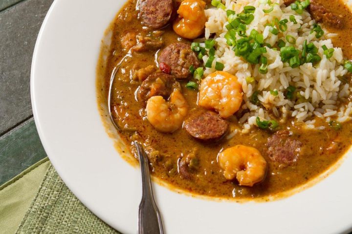 New Orleans Cocktail and Food History Tour image