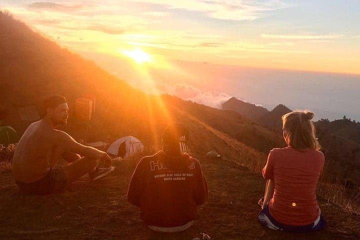 Mount Rinjani Trekking Trip Group Sharing Senaru Crater Rim image