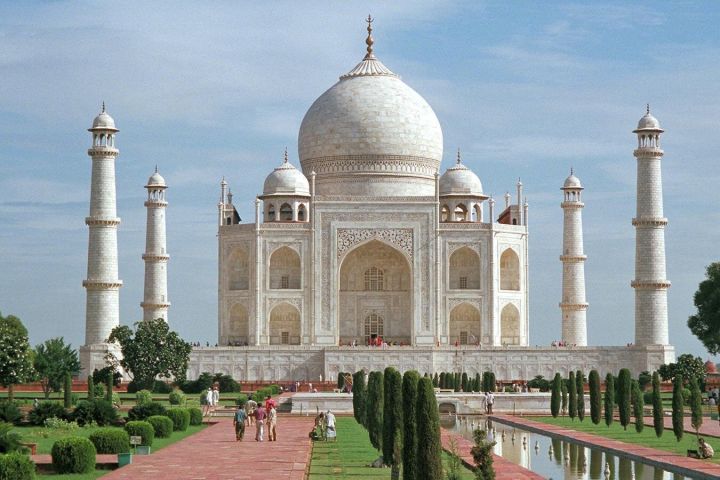 Express Train Taj Mahal Tour image