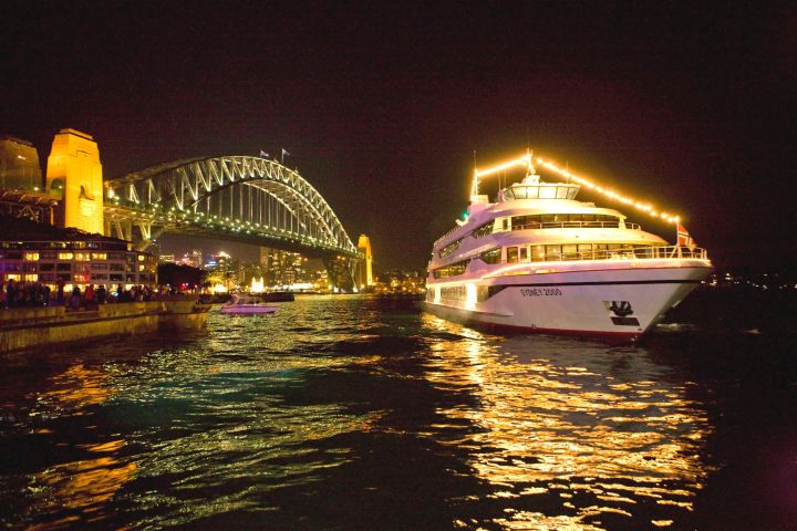 Sydney Harbour Starlight Dinner Cruise image