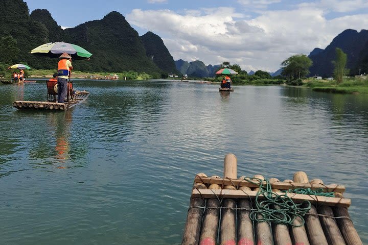 1 Day Yangshuo Countryside Cycling and Yulong bamboo boat Private Tour image