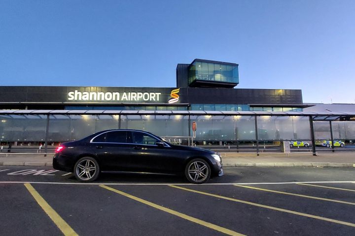 Shannon Airport to Kenmare Premium Car Service image