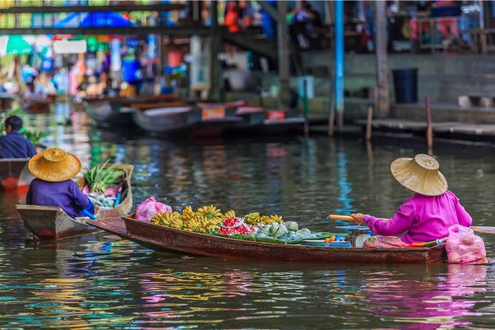 Private Discover Damnoen Floating Market, Grand Palace and Wat Pho Tour image