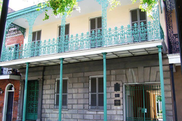 Private Urban Plantation and French Quarter Walking Tour image