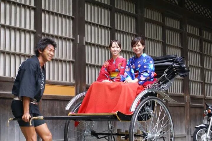 [70 minutes] A relaxing plan to enjoy Asakusa with a rickshaw. We also accept requests. image