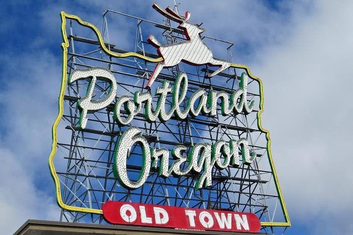 Portland's Top Sights Half Day City Tour image