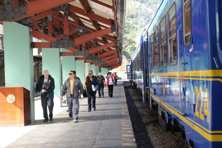 Private Transfer from Cusco to Poroy Station image