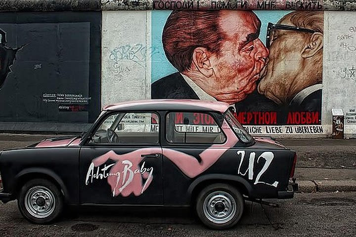 Berlin Wall Walking Tour image