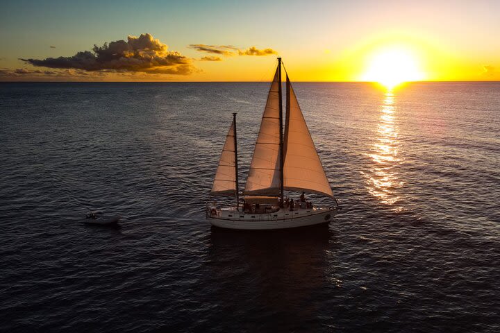 2 Hour Sunset Yacht Rental image