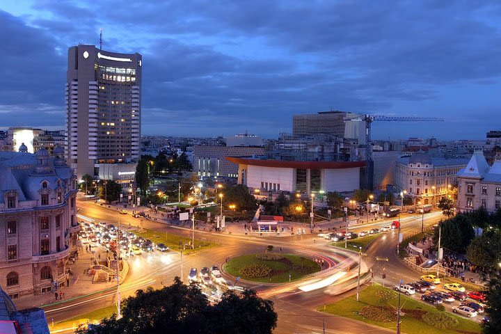 Bucharest Evening Tour and Traditional Dinner - 3 hours image