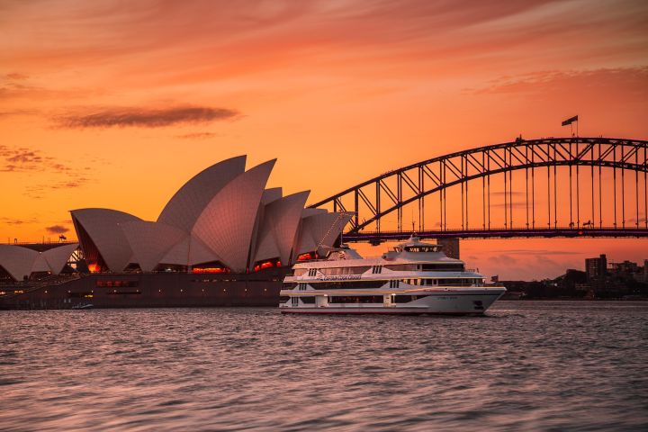 Sydney Harbour Starlight Dinner Cruise image