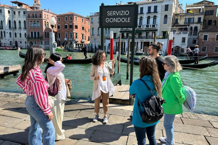 Venice Small Group Walking Tour image