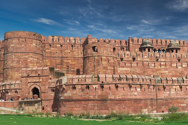 Private Day Tour of Taj Mahal and Agra Fort From Delhi By Car - All Inclusive image