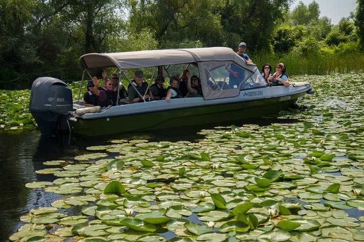 PRIVATE 4-5h speedboat tour to the village Mila23 image