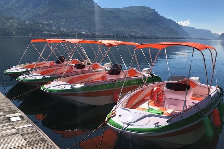 3 hours Boat Rental Lake Como image