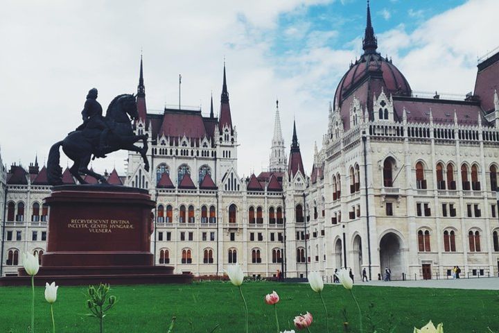 Budapest Urban Explorer image