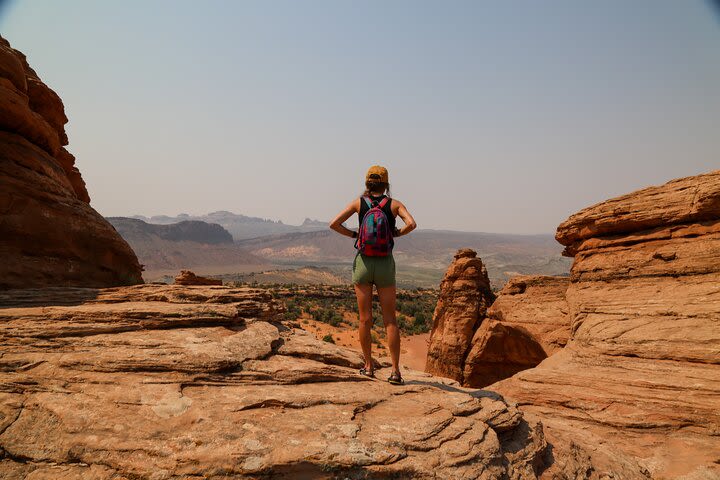 Full-Day Private Hiking Tour in Arches National Park  image