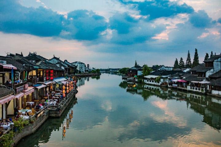 Water Village Trip With English Driver, Zhujiajiao,Zhouzhuang,Xitang,Tongli,etc. image