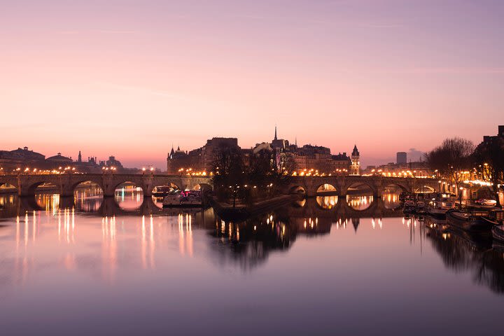 Paris Photography Tour - Self Guided Audio Walking Guide image