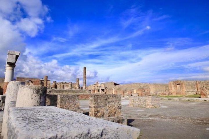 Skip-the-line Small Group Pompeii and Amalfi coast Tour image