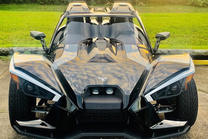 24-Hour Polaris Slingshot Deluxe Exploration Rental (for up to 2 people) image