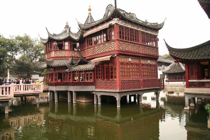 Zhujiajiao Water Village and Shanghai Highlights Private Day Tour image