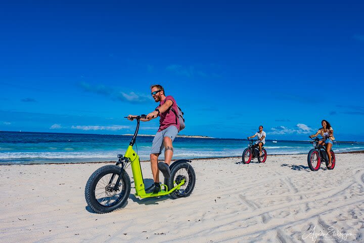 Fatbike electric bike rental in Saint Martin 3 hours image