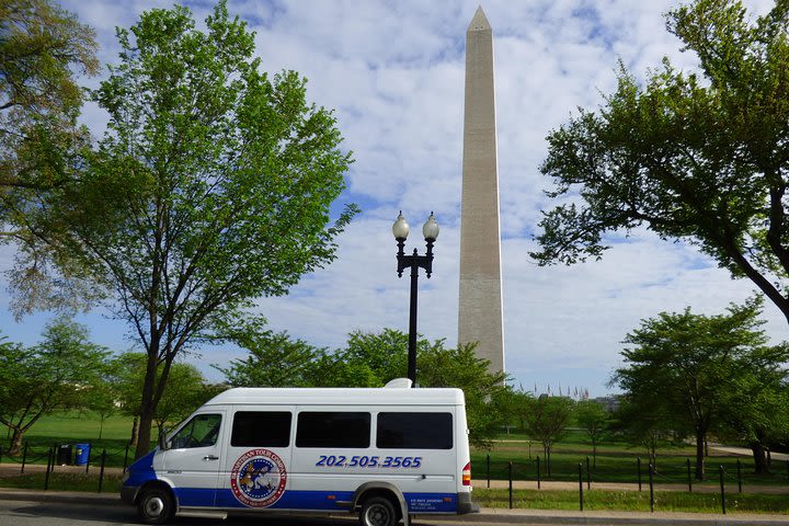 Dynamite Day Tour: Small-Group DC Bus Tour image