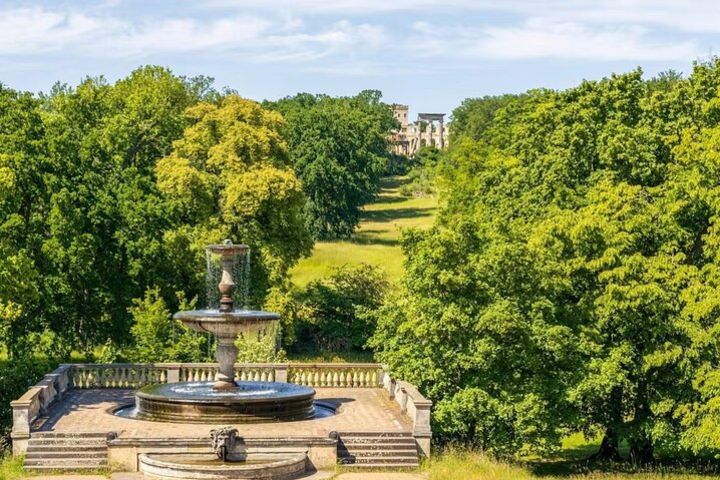 Potsdam Walking Tour with Palace Entry image