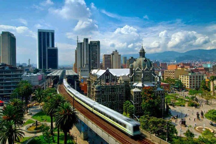 Medellín City Tour image