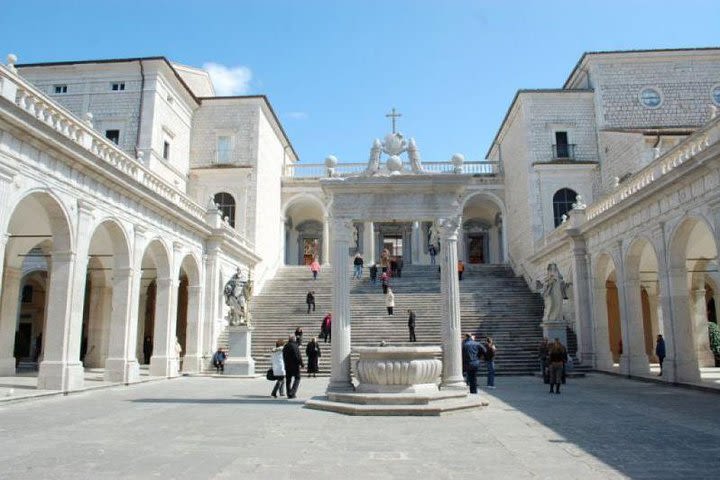 Montecassino Abbey half - day from Rome with lunch included image