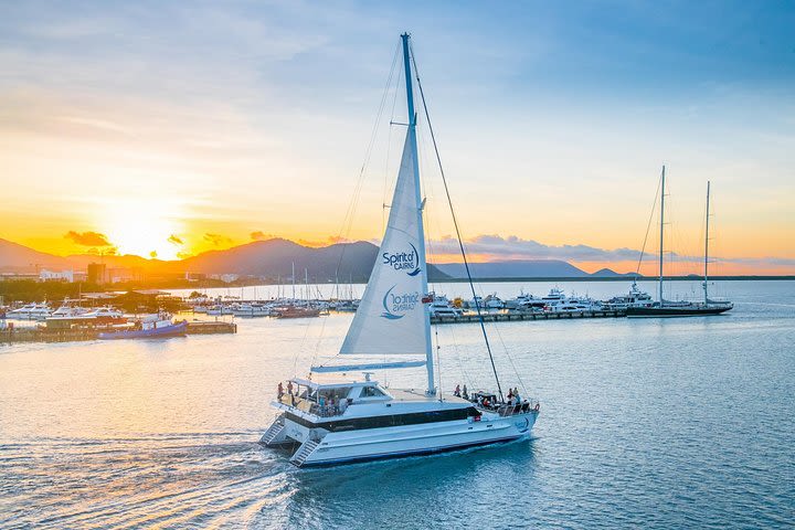 Small-Group Afternoon Cairns City Tour with Harbour Dinner Cruise image