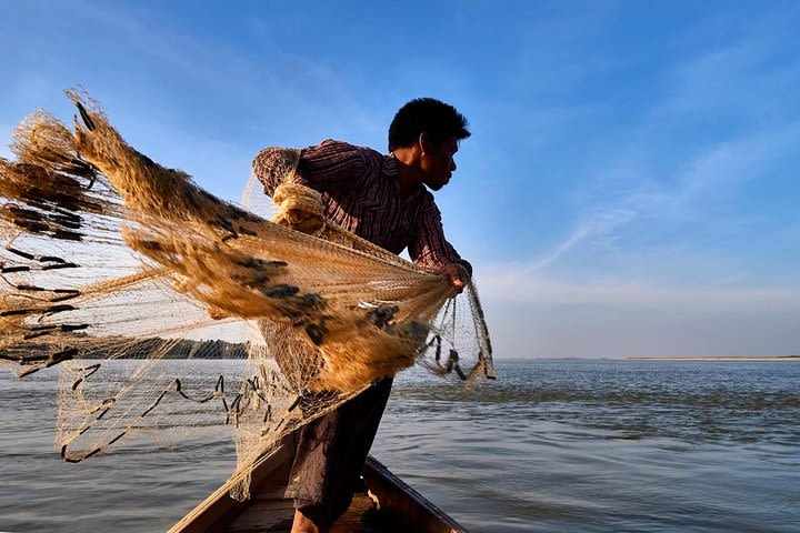 2-Day (Private Tour) Experience Irrawaddy Dolphins & Fishing Communities image