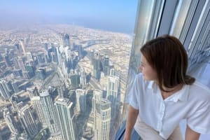 Dubai: Burj Khalifa Level 124 and 125 Entry Ticket 4