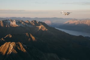 Milford Sound Return Scenic Flights & Cruise Experience 3