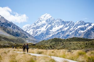 Queenstown to Mt Cook Scenic Day Tour 4