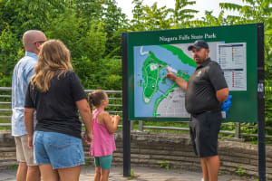 Niagara Falls USA & Canada Tour with Cave of the Winds, Boat Ride, and Skylon (original) 3