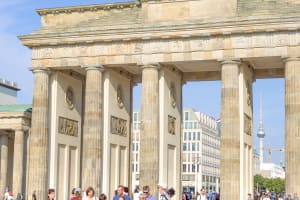 Berlin Discover: 24hr Hop-On Hop-Off Sightseeing Bus Tour 4