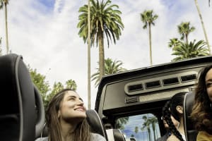 LA: 2HR Celebrity Homes & Lifestyle Tour with Live Guide 4
