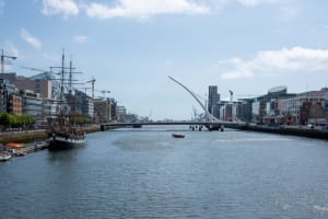 Dublin Essential: 48hr Live-Guided Hop-On Hop-Off Bus with Night Tour & Walking Tour 3