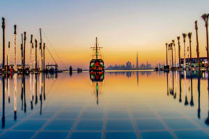 Tour Dubai: New Year's Eve Canal Pirate Ship Dinner Cruise 4