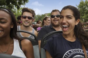 Washington DC: Hop-on Hop-off Tour and 1-Day Water Taxi Pass 3