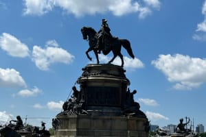 Philly Explore: 3-Day Hop-On Hop-Off Sightseeing Bus Tour with Live Guide 3