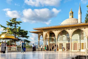 Topkapi Palace Skip-the-Line Ticket with Audio Guide 3