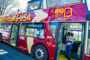 Best of DC: Hop-on Hop-off Bus Tour and Panoramic Night Tour 4