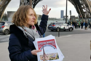 Eiffel Tower Small Group Reserved Access Guided Tour with Summit 3