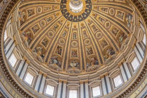 Tour por la Basílica de San Pedro y las Tumbas Papales 4