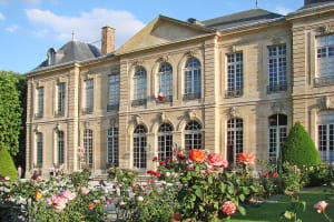 Hôtel Biron and rose garden at the Rodin Museum in Paris