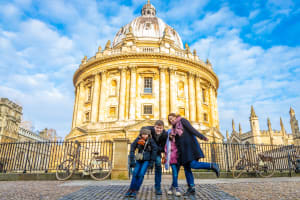 Oxford Walking Tour - Discover its University and Traditions 4
