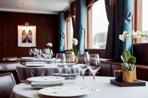 Luxury Seine River Cruise & Fine Dining in Paris 3